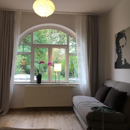 Gemuetliche Ferienwohnung Im Erdgeschoss- Jenaer Strasse 埃尔福特 外观 照片