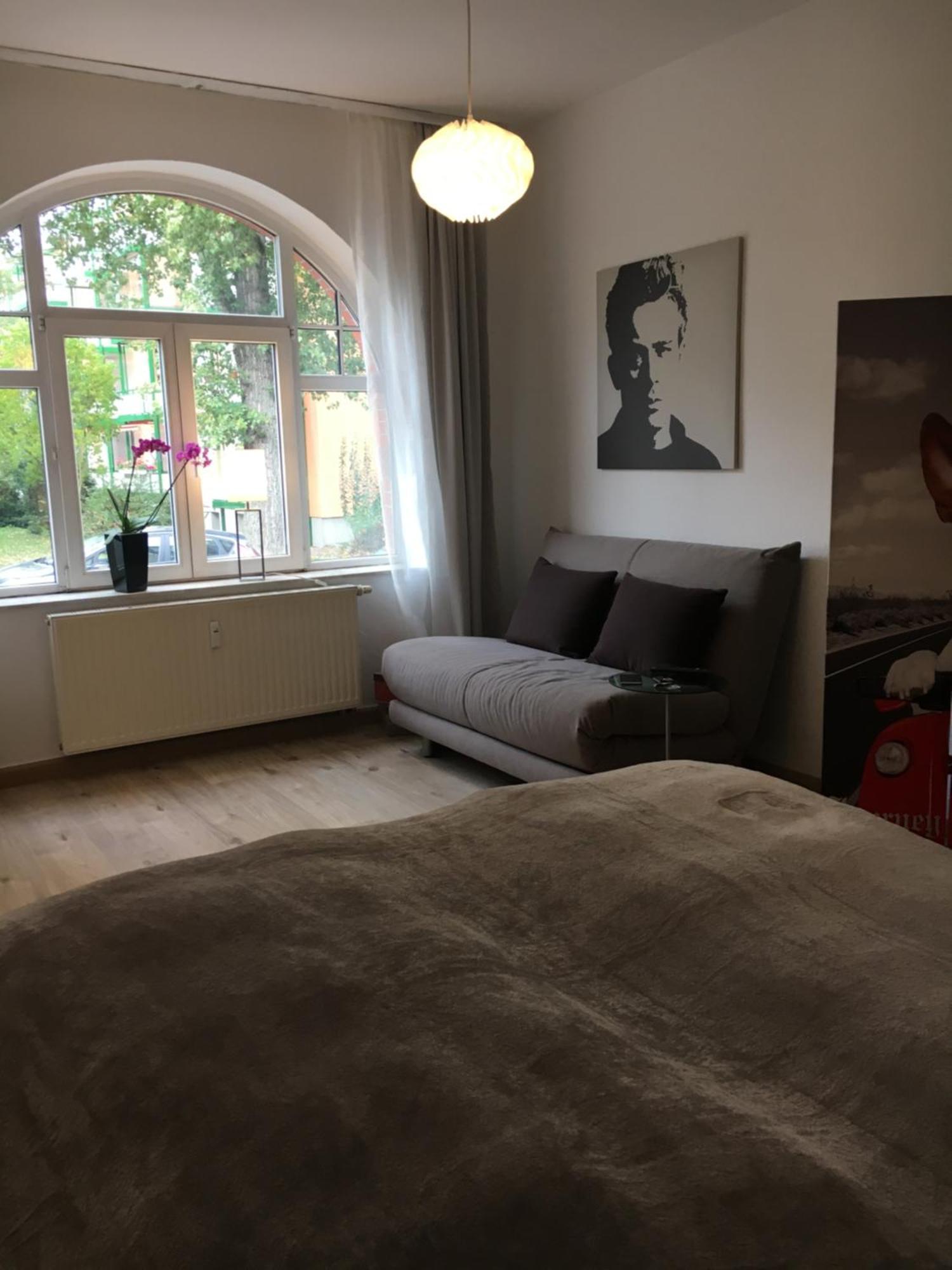 Gemuetliche Ferienwohnung Im Erdgeschoss- Jenaer Strasse 埃尔福特 外观 照片