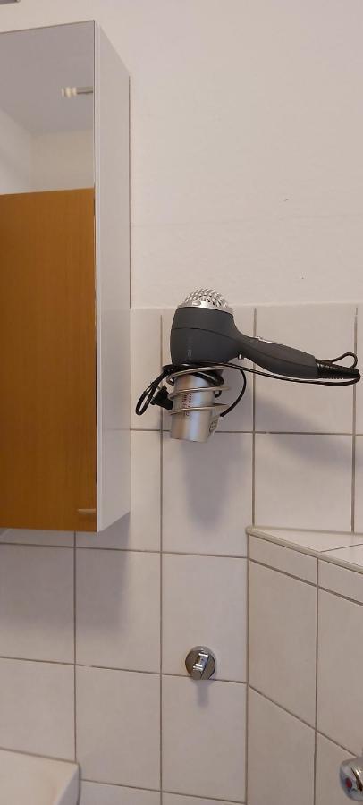 Gemuetliche Ferienwohnung Im Erdgeschoss- Jenaer Strasse 埃尔福特 外观 照片