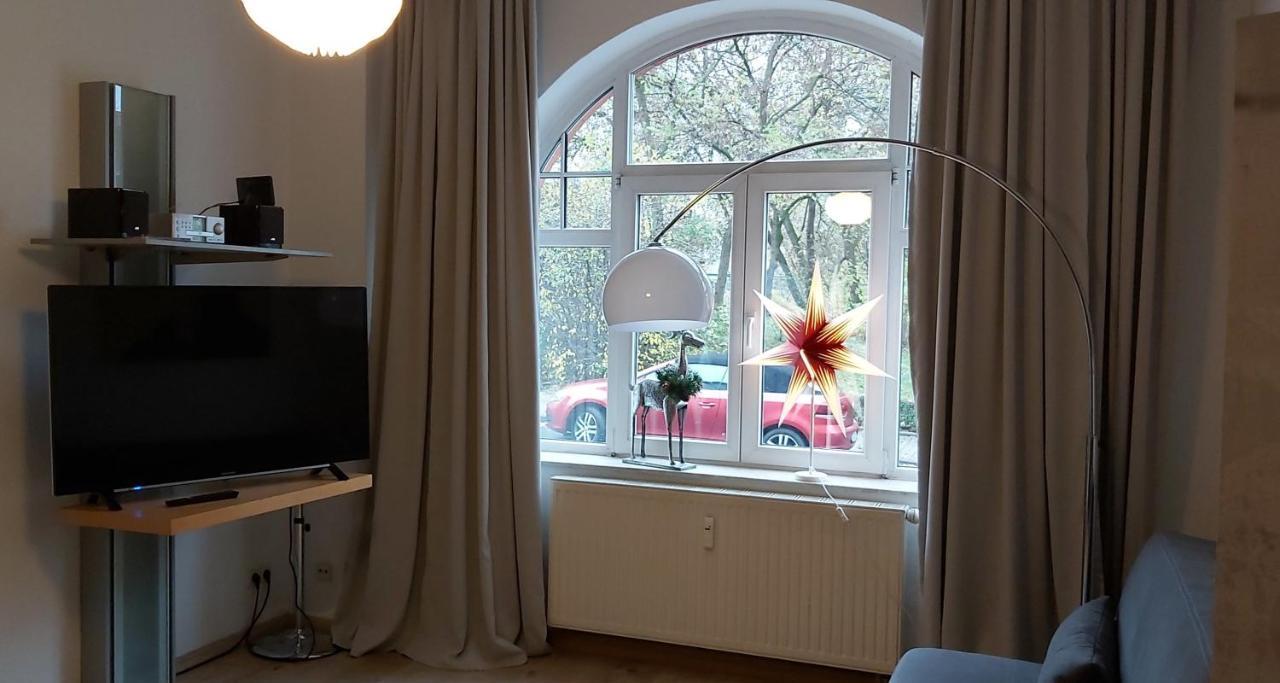 Gemuetliche Ferienwohnung Im Erdgeschoss- Jenaer Strasse 埃尔福特 外观 照片